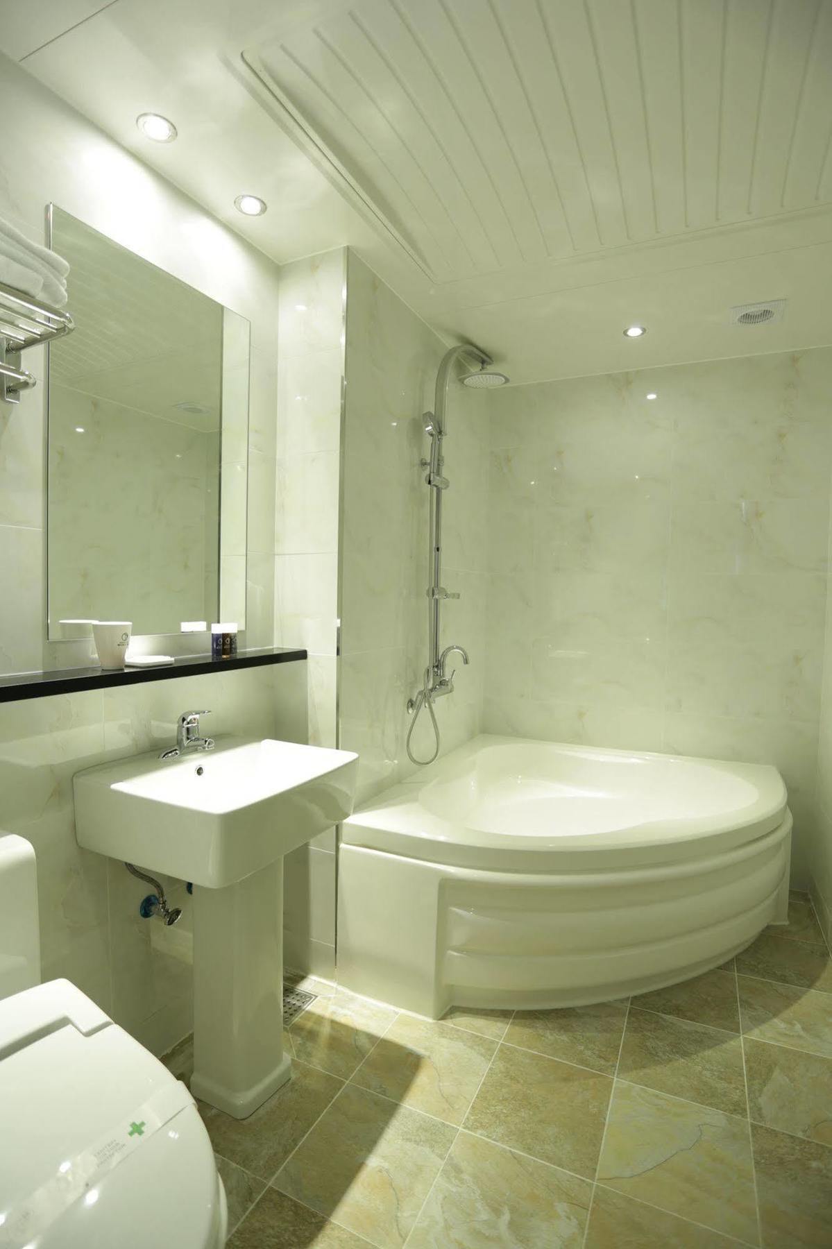 Radiance Tourist Hotel جيوجي المظهر الخارجي الصورة